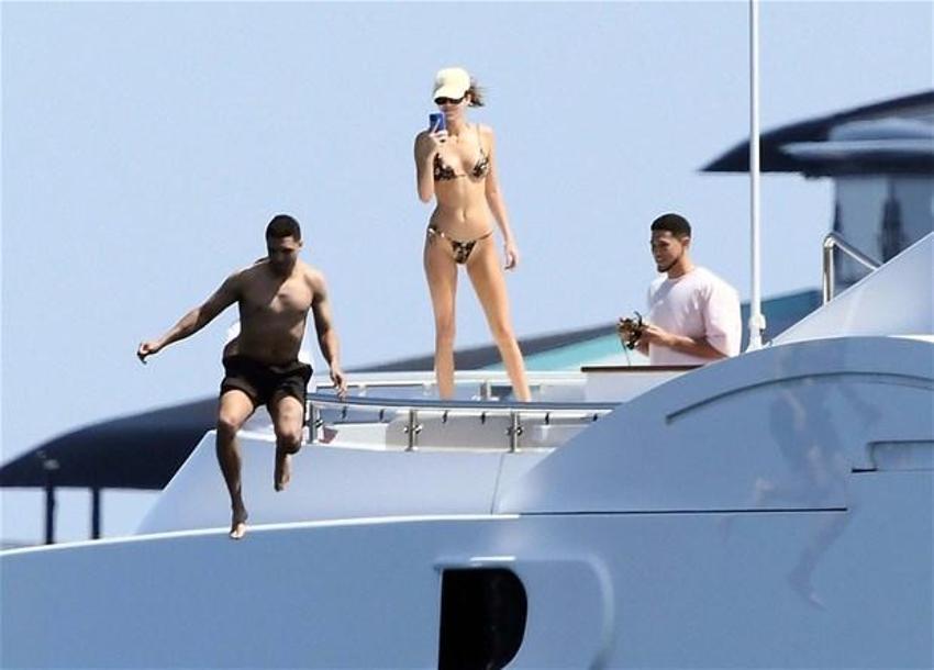 Kendall Jenner ve Devin Booker çifti kural bozdu! Bu kez...