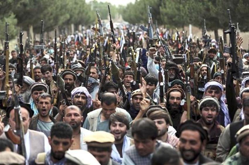 Afganistan'da dehşete düşüren son dakika gelişmesi! Taliban savaşçıları Amerikan askerleri üniformalarıyla...