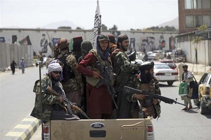 Afganistan'da dehşete düşüren son dakika gelişmesi! Taliban savaşçıları Amerikan askerleri üniformalarıyla...