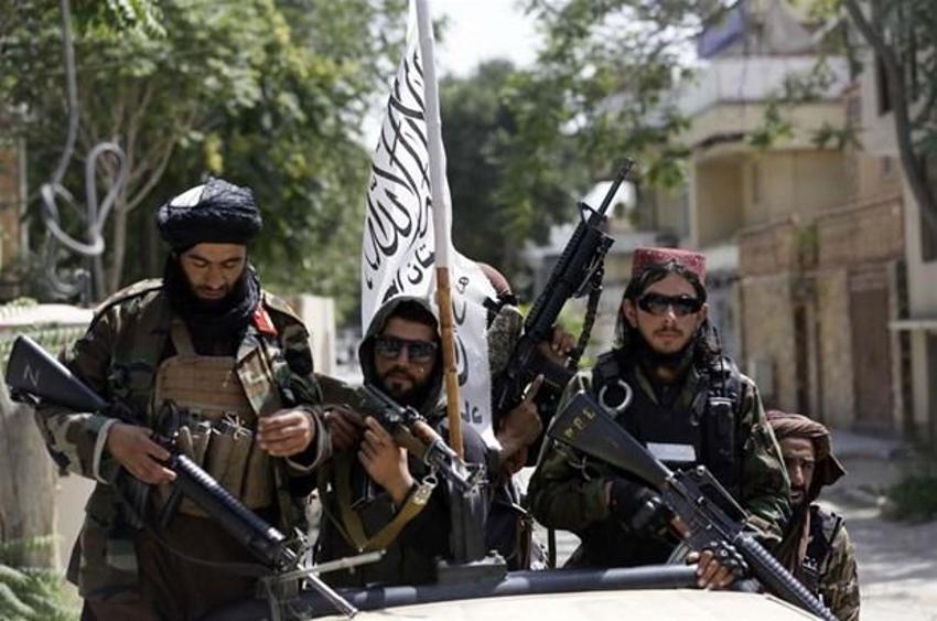 Afganistan'da dehşete düşüren son dakika gelişmesi! Taliban savaşçıları Amerikan askerleri üniformalarıyla...