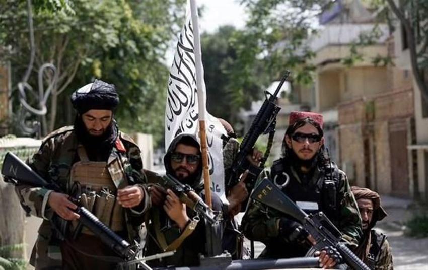 Afganistan'da dehşete düşüren son dakika gelişmesi! Taliban savaşçıları Amerikan askerleri üniformalarıyla...