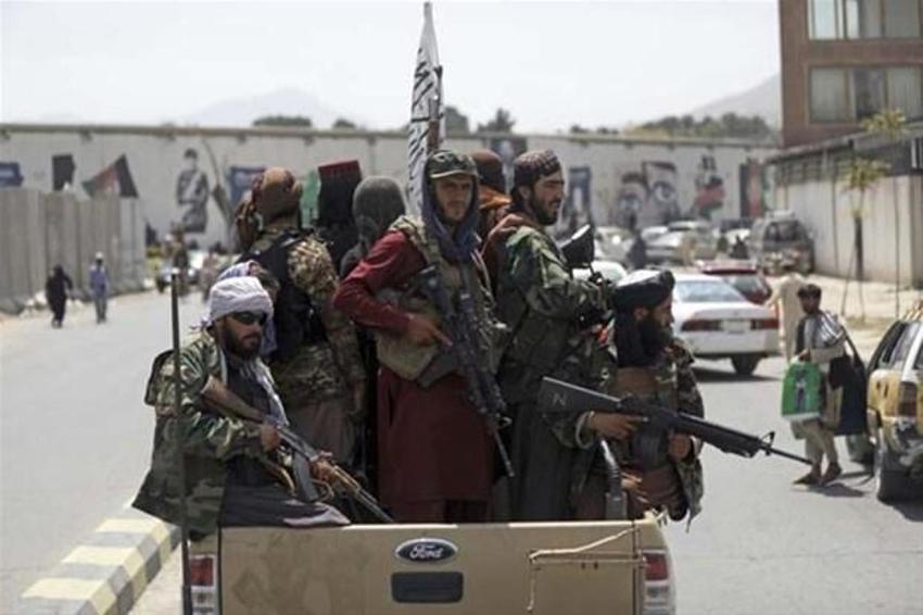 Afganistan'da dehşete düşüren son dakika gelişmesi! Taliban savaşçıları Amerikan askerleri üniformalarıyla...