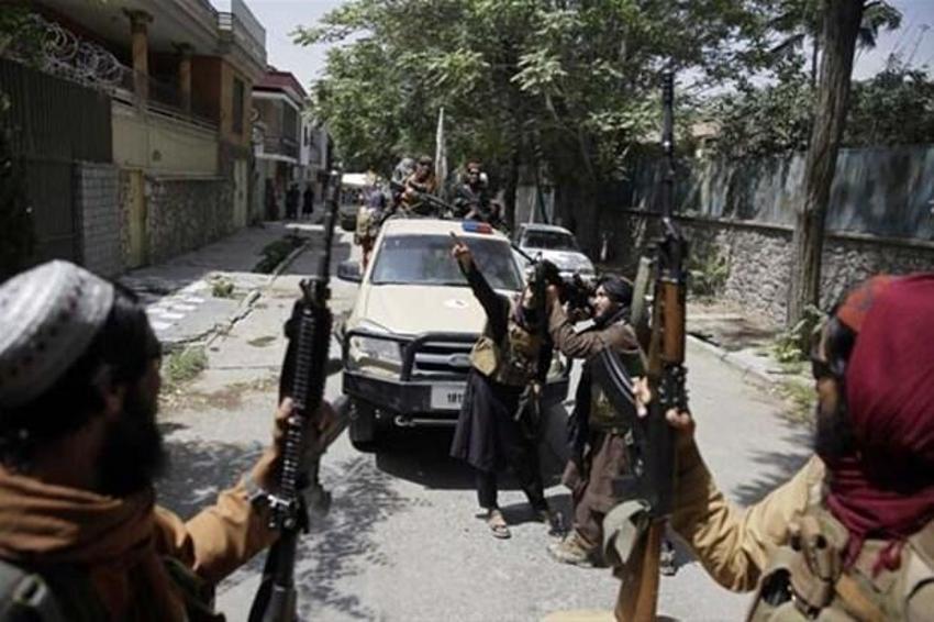 Afganistan'da dehşete düşüren son dakika gelişmesi! Taliban savaşçıları Amerikan askerleri üniformalarıyla...