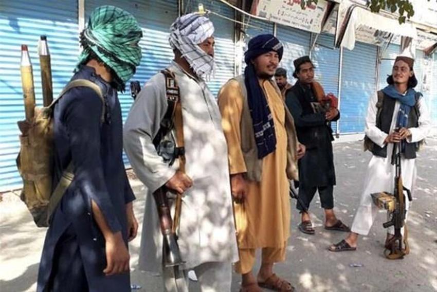 Afganistan'da dehşete düşüren son dakika gelişmesi! Taliban savaşçıları Amerikan askerleri üniformalarıyla...