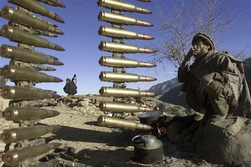 Afganistan'da dehşete düşüren son dakika gelişmesi! Taliban savaşçıları Amerikan askerleri üniformalarıyla...