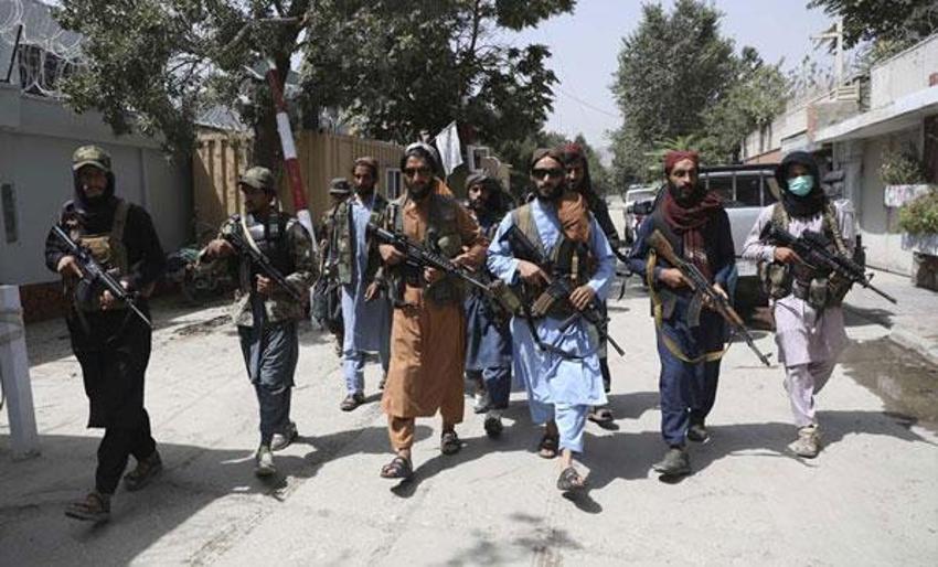 Afganistan'da dehşete düşüren son dakika gelişmesi! Taliban savaşçıları Amerikan askerleri üniformalarıyla...