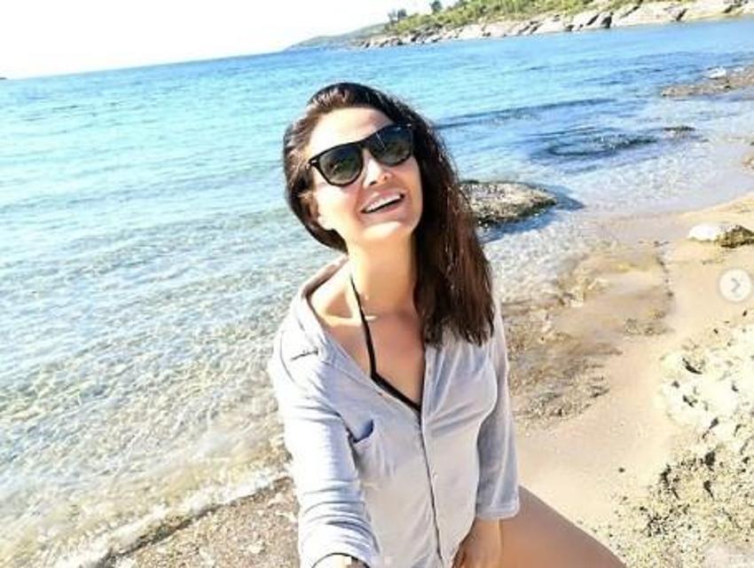 Yılan Hikâyesi'nin Başak'ı Betül Şahin tatil pozlarıyla yıllara meydan okudu!