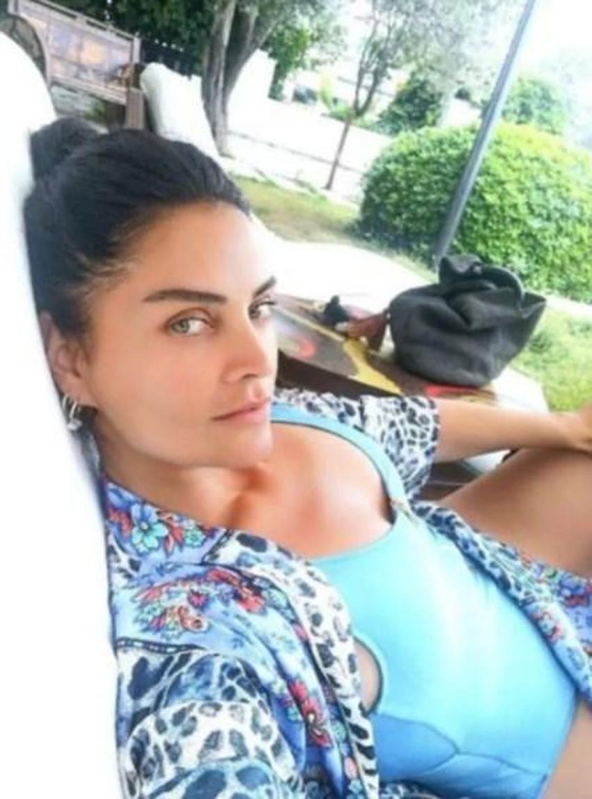 Yılan Hikâyesi'nin Başak'ı Betül Şahin tatil pozlarıyla yıllara meydan okudu!