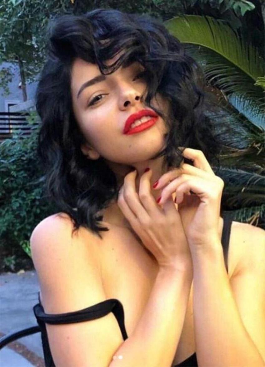 Merve Boluğur'dan iddialı pozlar! 'Gecelere'