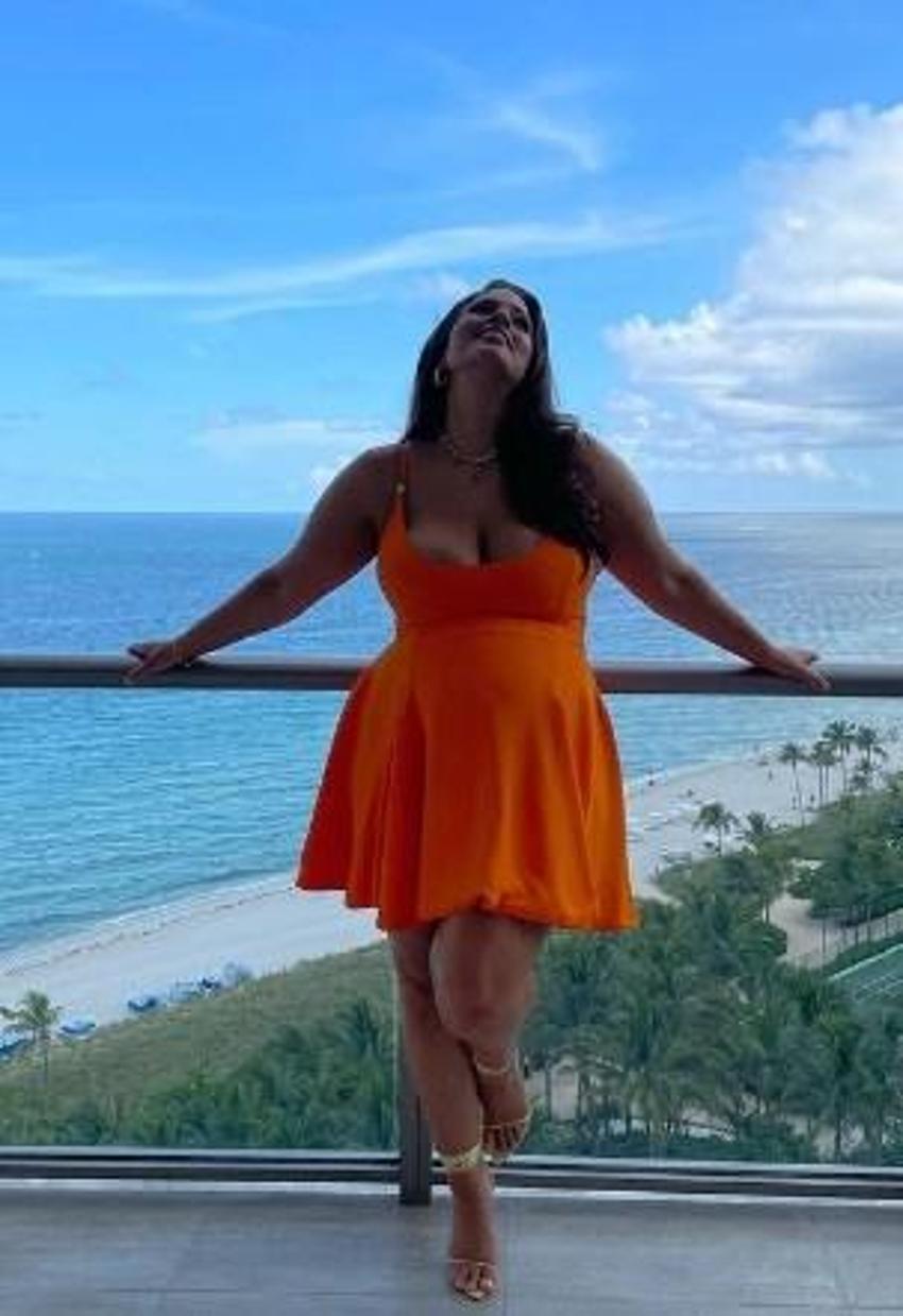 Ashley Graham'dan peş peşe cesur paylaşımlar!