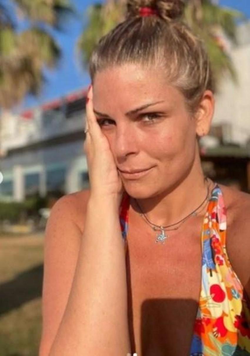 Pelin Öztekin'den mayolu pozlar! "Ne güzel zayıfladın"