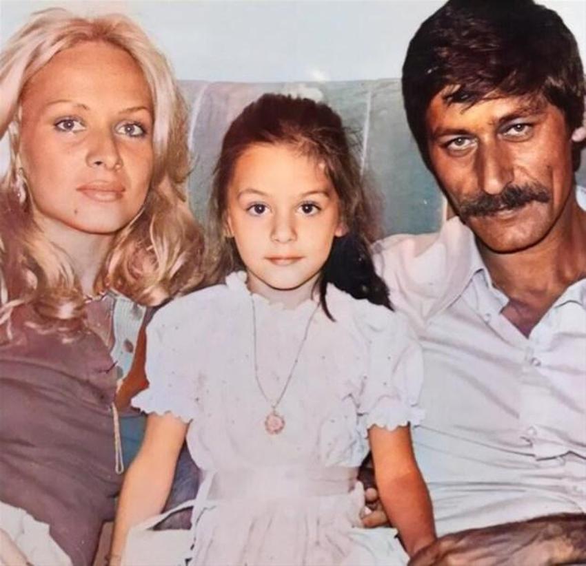 Ünlüler ve anneleri