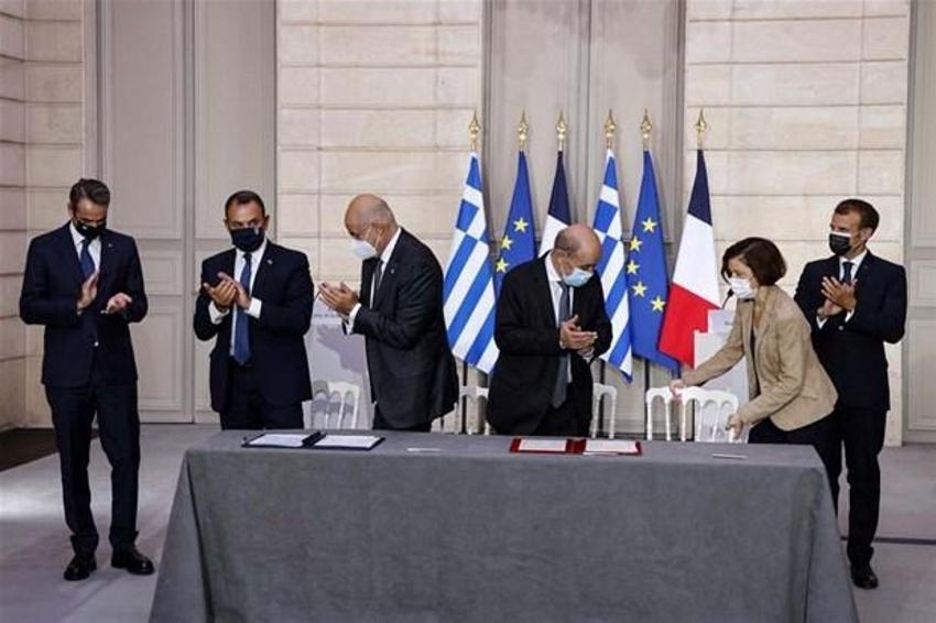 Yunanistan Afrika'ya Fransa için asker gönderiyor! Muhalafetten tepki: Fransız askerleri hayatını kaybederken...