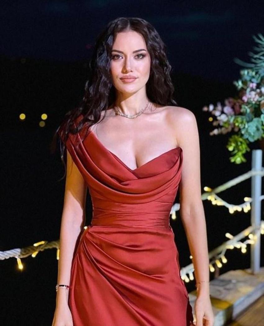 Fahriye Evcen paylaşımıyla büyüledi!