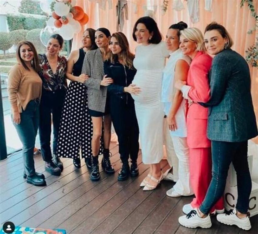 Bergüzer Korel'den doğuma sayılı günler kala baby shower partisi!