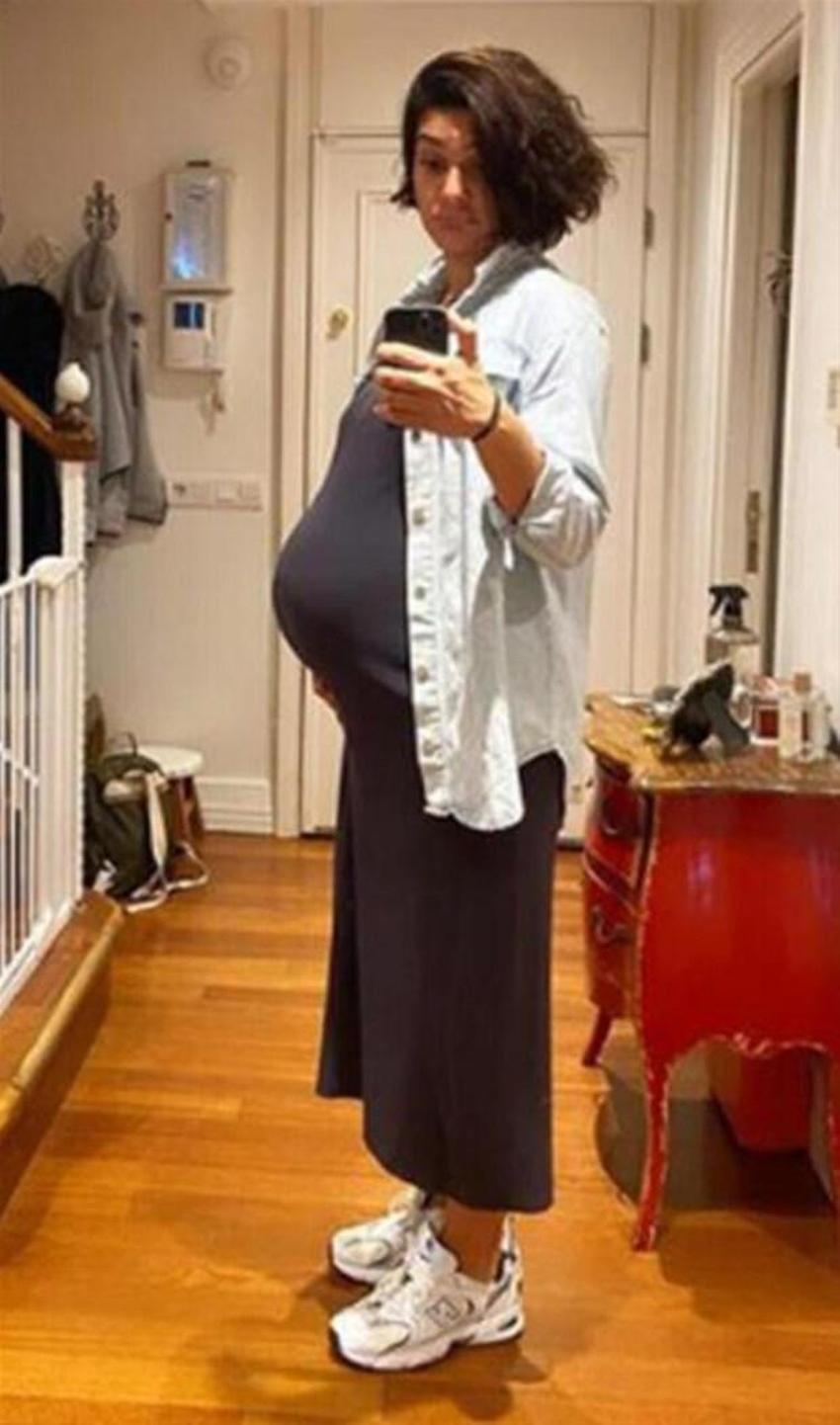 Bergüzer Korel'den doğuma sayılı günler kala baby shower partisi!