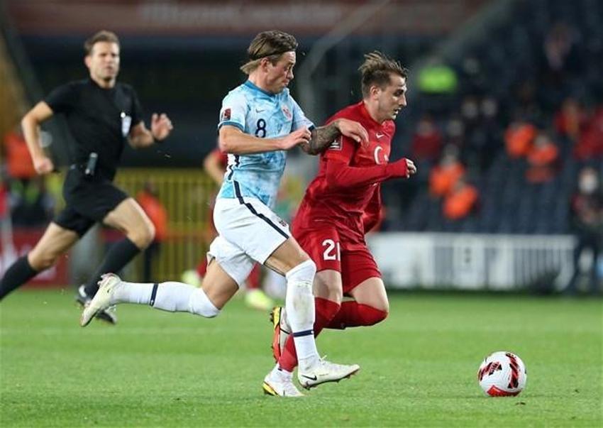 Nihat Kahveci Türkiye - Norveç maçından sonra Kuntz'u bıraktı 4 futbolcuyu bombaladı! 'Bunlar Avrupa'da uçuyor buraya gelince...'