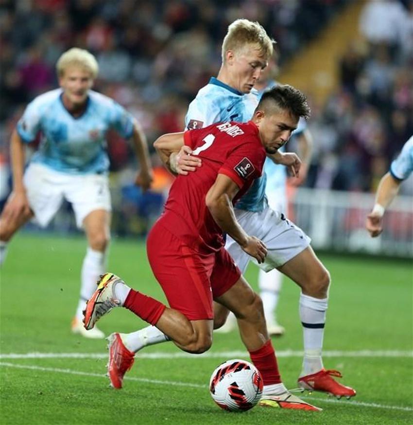 Nihat Kahveci Türkiye - Norveç maçından sonra Kuntz'u bıraktı 4 futbolcuyu bombaladı! 'Bunlar Avrupa'da uçuyor buraya gelince...'