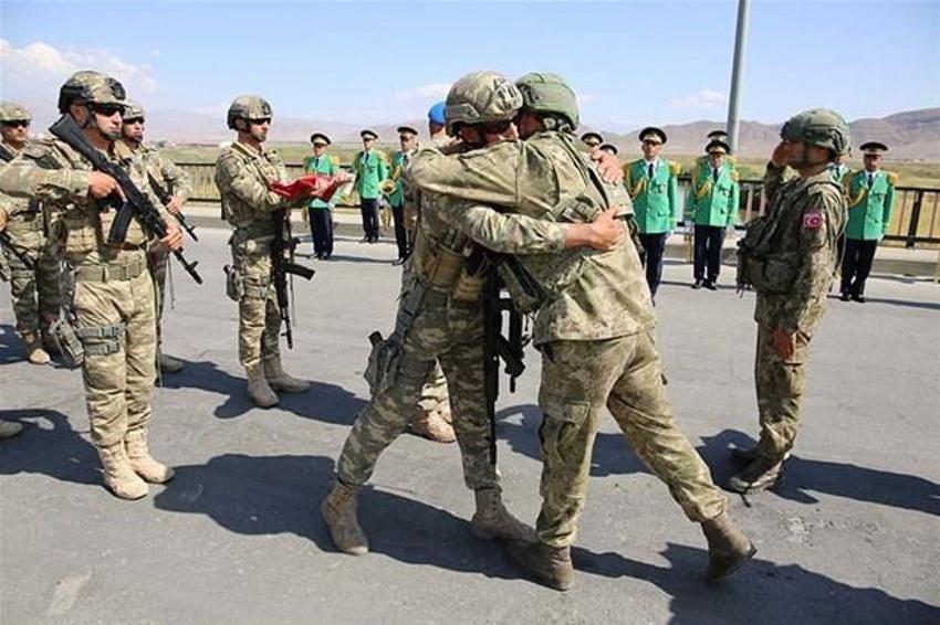 İran Azerbaycan'ı bin füzeyle vurmakla tehdit etti Türkiye'den muhteşem cevap geldi! Türk savaş jetleri Nahçivan semalarında...