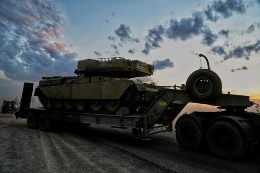 İran Azerbaycan'ı bin füzeyle vurmakla tehdit etti Türkiye'den muhteşem cevap geldi! Türk savaş jetleri Nahçivan semalarında...