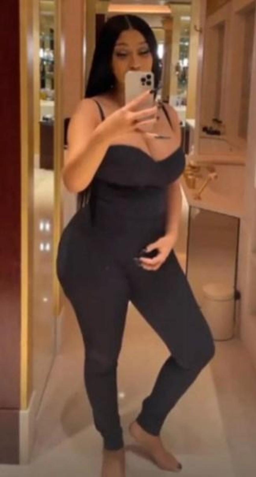 Cardi B'nin yeşil elbisesi sosyal medyada konuşuldu!