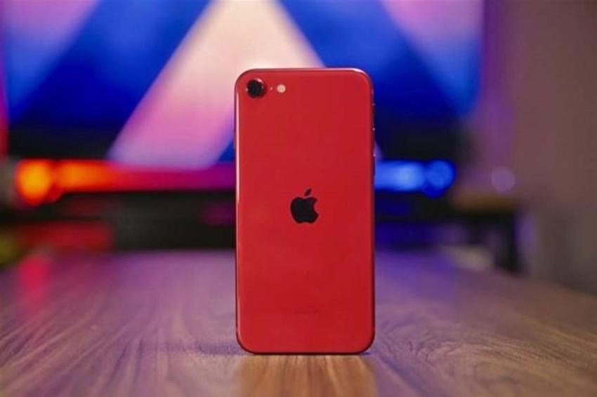 Ucuz Apple geliyor! iPhone SE 3'ün görüntüleri sızdı...