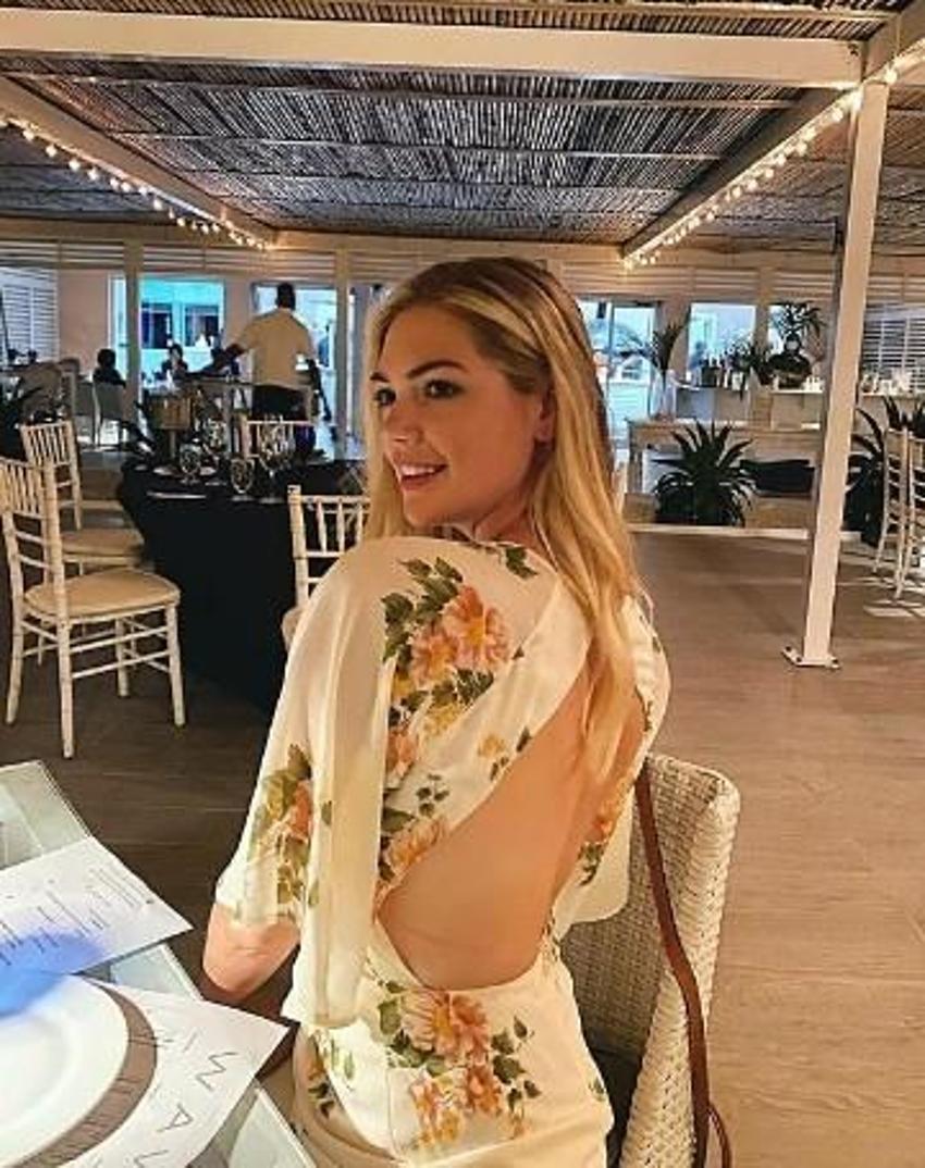 Kate Upton'ın seksi pozuna beğeni yağdı