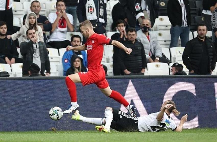 Beşiktaş-Sivasspor maçına damga vurdu! Sergen Yalçın'ın hareketi olay oldu, küfür ve...