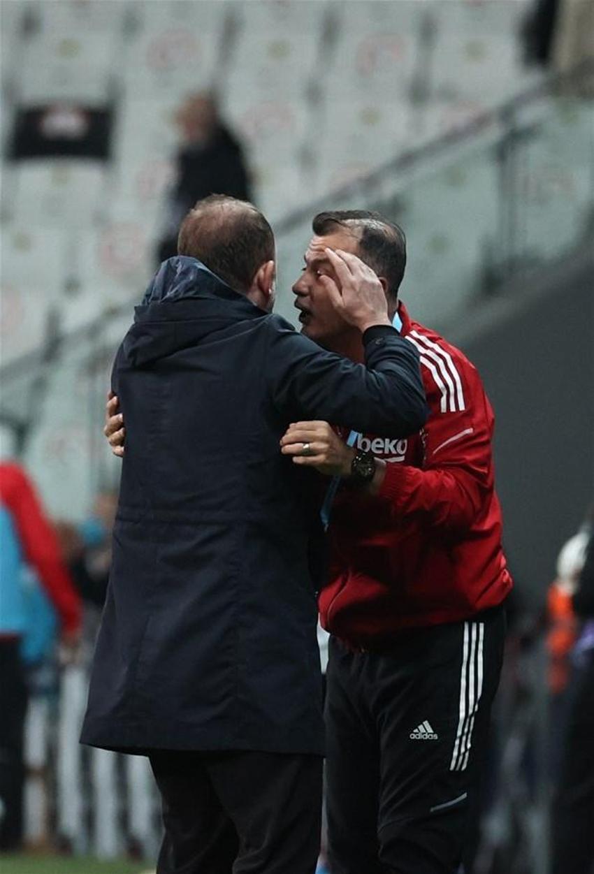 Beşiktaş-Sivasspor maçına damga vurdu! Sergen Yalçın'ın hareketi olay oldu, küfür ve...