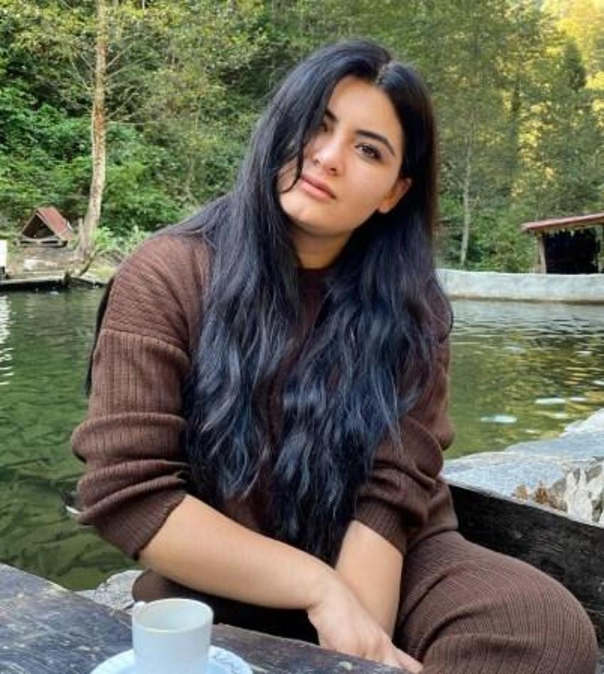 Gelin adayı Hanife tiyatro dünyasına girdi! Bu kez...