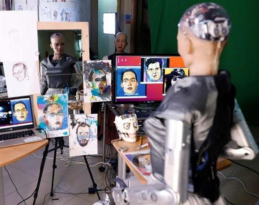 Robot Sophia yeni arzusunu paylaştı! Anne olmak istiyor...
