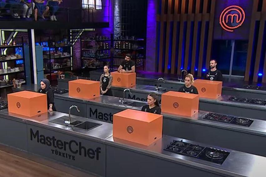 MasterChef Türkiye'de korkutan anlar! Mehmet Şef'ten sert tepki