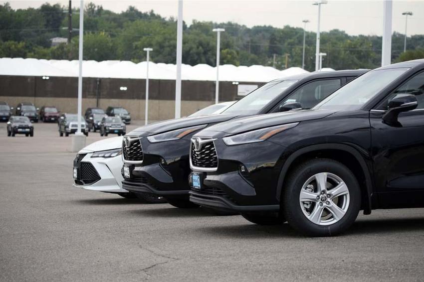 Türkiye'de otomobil satışlarında bir ilk yaşandı! Makas kapanıyor: SUV satışları sedanları geçti...