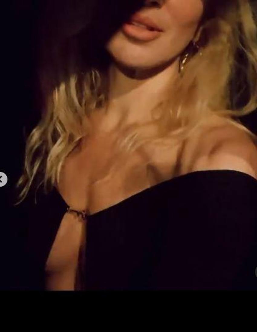 Burcu Esmersoy'un sütyensiz pozu sosyal medyada olay oldu!