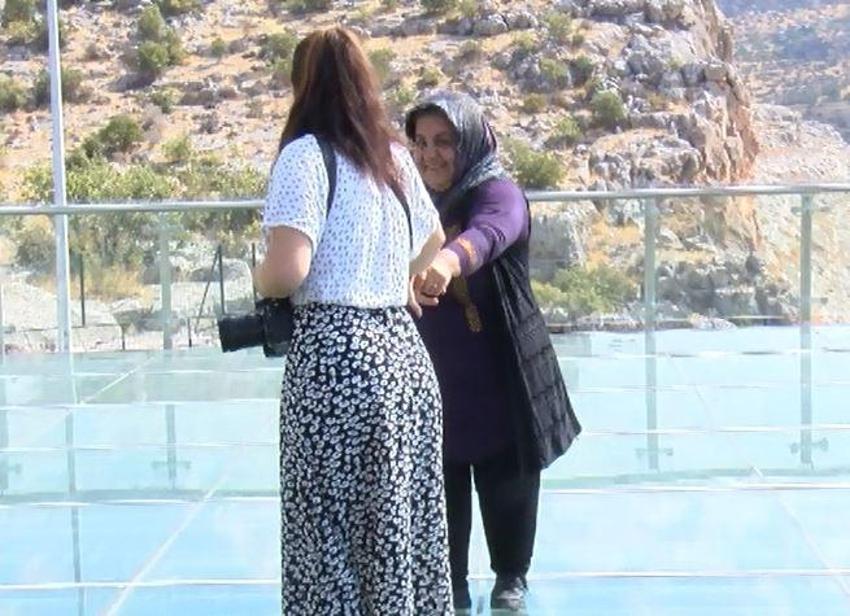 Burada yürümek yürek istiyor! Ziyaretçiler zor anlar yaşadı, Gaziantep'te...