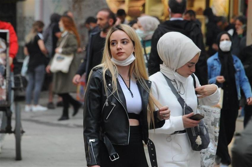 Kent çok riskli, hastalık yayılıyor tamamı kıpkırmızı oldu!
