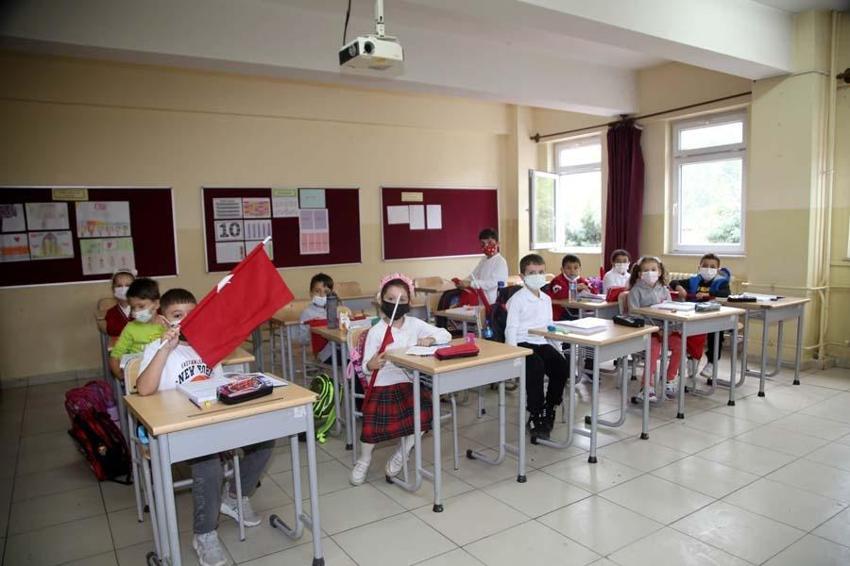 MEB'den son dakika kararı! 1,2,3,4,5,6,7,8,9,10,11 ve 12. sınıfları kapsıyor! Resmen değişti...
