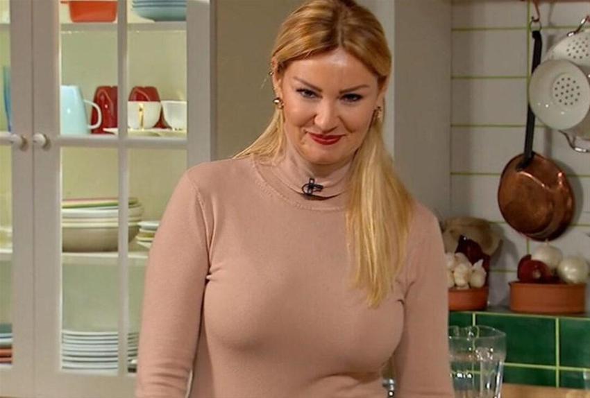 Pınar Altuğ 24 yıl önceki mayolu pozunu paylaştı! Yorum yağdı