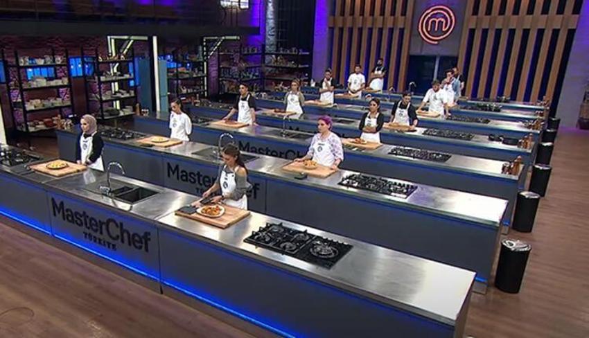 MasterChef'te yeni haftanın takımları belli oldu! Geceye damga vuran tepki!