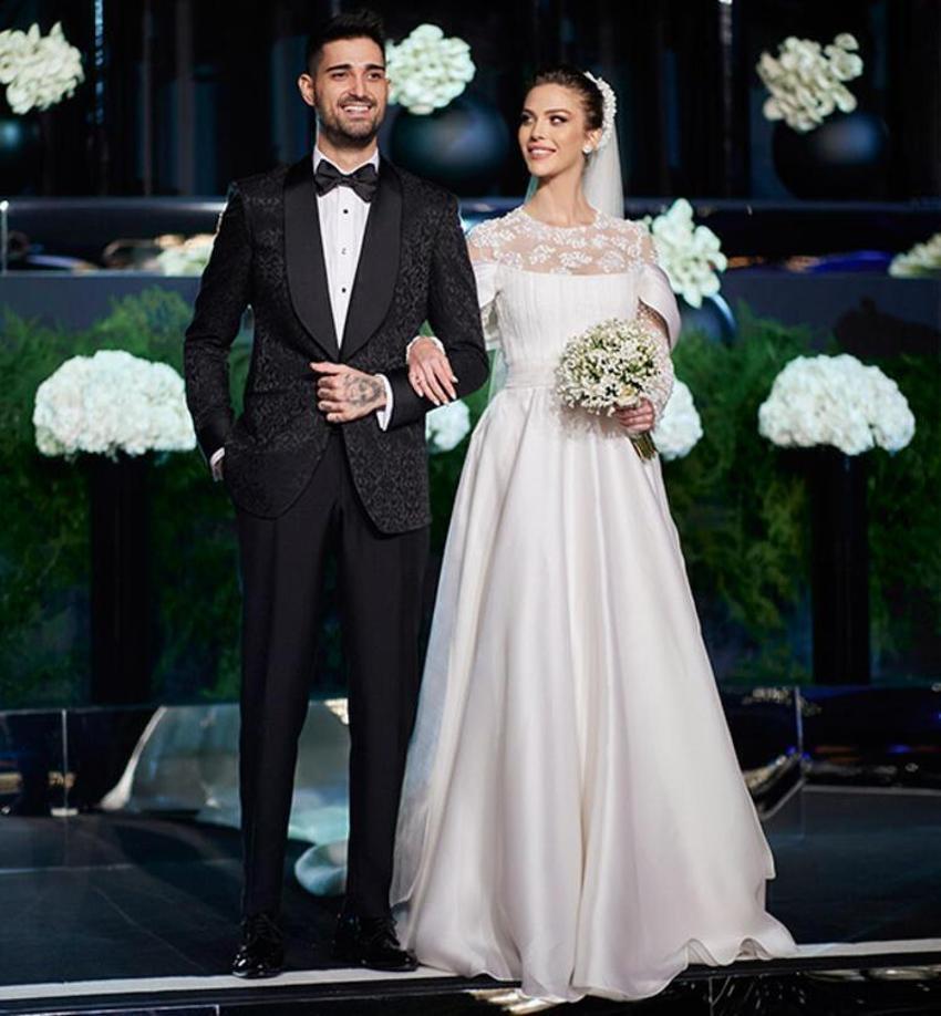İbrahim Tatlıses'ten romantik poz!