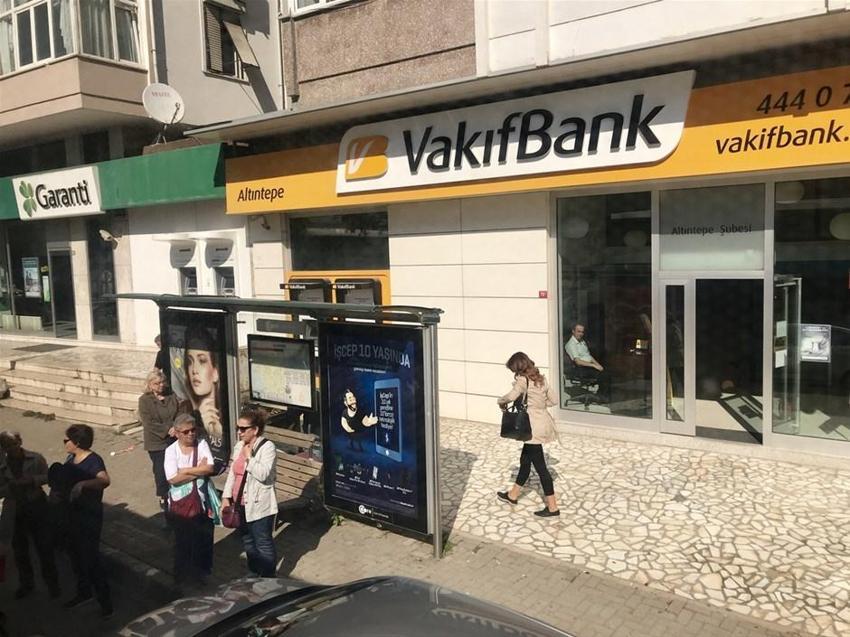 Kredi faiz oranları tamamen değişti! Bankalar resmen duyurdu, flaş kredi kararı...