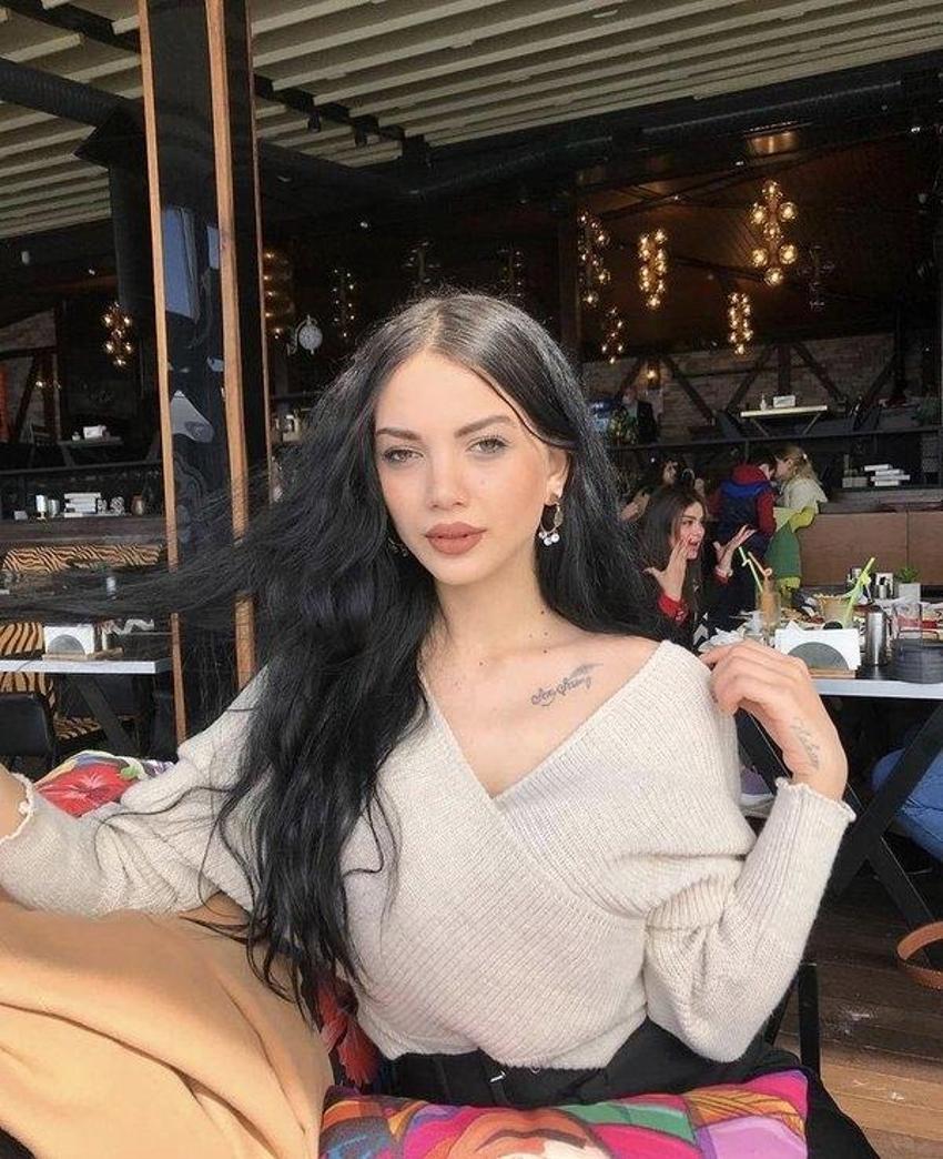 Sosyal medya fenomenleri birbirine girdi! 'Sana tecavüz edeceğim, kafanı kesip...'