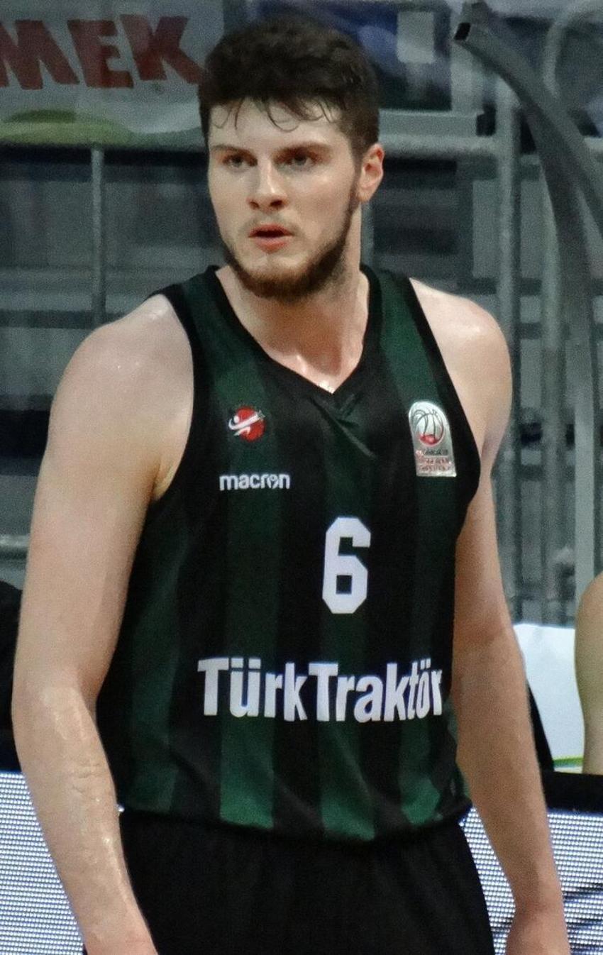 Selin Ciğerci ile ilgili bomba aşk iddiası! Gökhan Çıra'dan boşandı, Metecan James Birsen'le aşk mı yaşıyor?