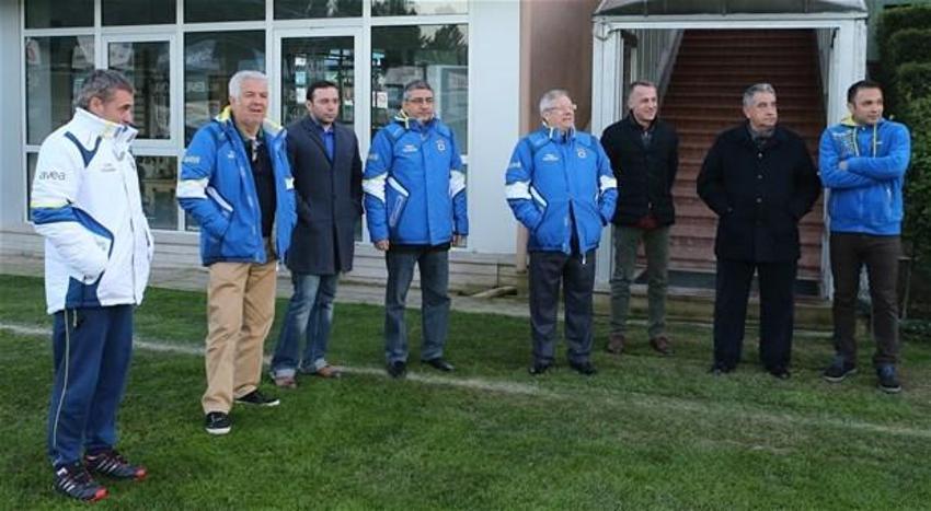 Fenerbahçe'de ortalık iyice karıştı! Ali Koç - Aziz Yıldırım gerginliğine Mahmut Uslu da katıldı! 'Futboldan anlamaz üç kağıtçı'