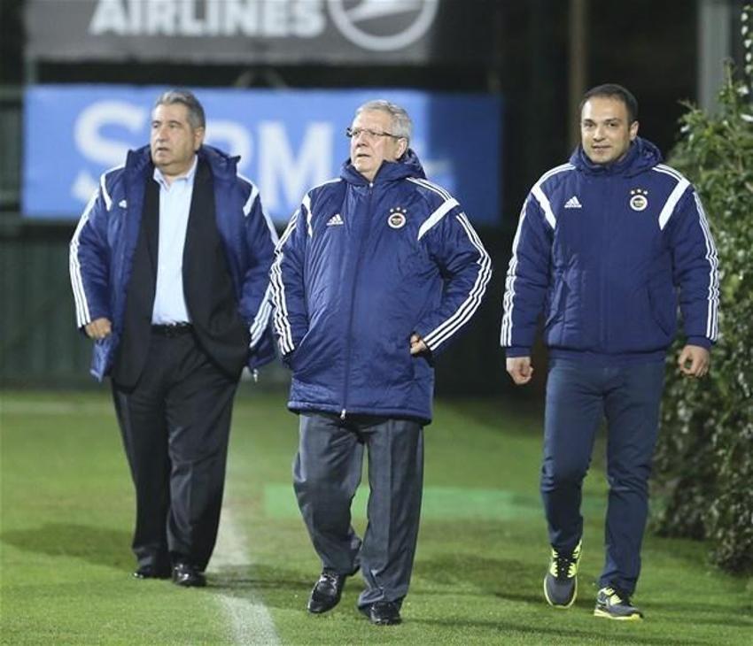 Fenerbahçe'de ortalık iyice karıştı! Ali Koç - Aziz Yıldırım gerginliğine Mahmut Uslu da katıldı! 'Futboldan anlamaz üç kağıtçı'