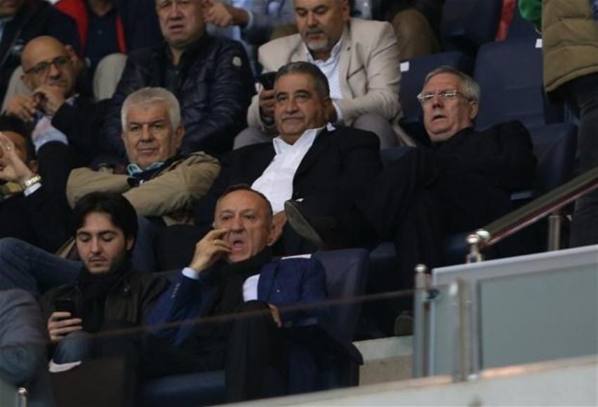 Fenerbahçe'de ortalık iyice karıştı! Ali Koç - Aziz Yıldırım gerginliğine Mahmut Uslu da katıldı! 'Futboldan anlamaz üç kağıtçı'