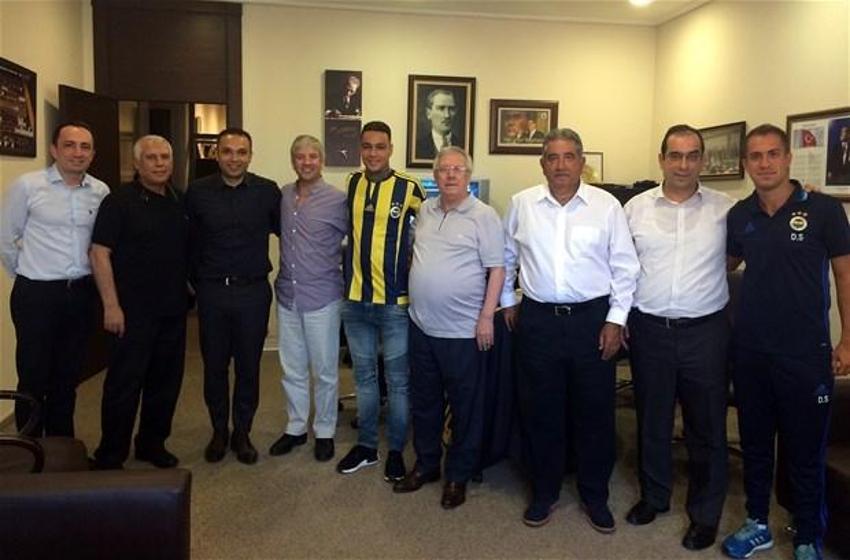 Fenerbahçe'de ortalık iyice karıştı! Ali Koç - Aziz Yıldırım gerginliğine Mahmut Uslu da katıldı! 'Futboldan anlamaz üç kağıtçı'