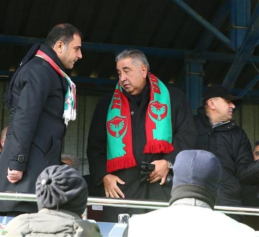 Fenerbahçe'de ortalık iyice karıştı! Ali Koç - Aziz Yıldırım gerginliğine Mahmut Uslu da katıldı! 'Futboldan anlamaz üç kağıtçı'