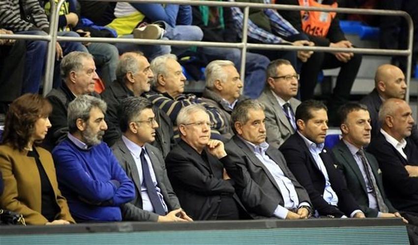 Fenerbahçe'de ortalık iyice karıştı! Ali Koç - Aziz Yıldırım gerginliğine Mahmut Uslu da katıldı! 'Futboldan anlamaz üç kağıtçı'