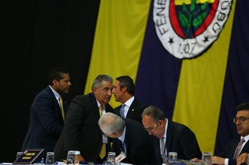 Fenerbahçe'de ortalık iyice karıştı! Ali Koç - Aziz Yıldırım gerginliğine Mahmut Uslu da katıldı! 'Futboldan anlamaz üç kağıtçı'